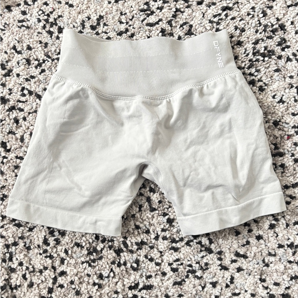 Dfyne impact shorts